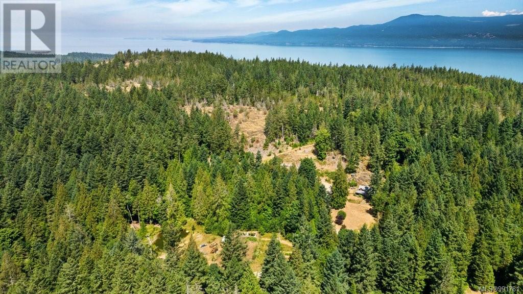 3 Main Rd, Lasqueti Island