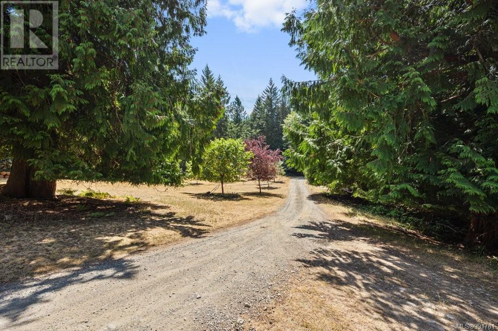 3 Main Rd, Lasqueti Island