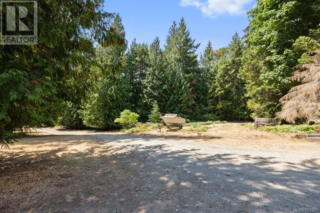 3 Main Rd, Lasqueti Island