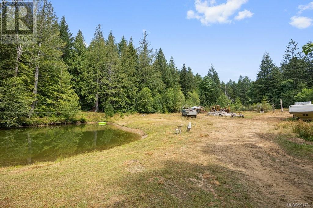 3 Main Rd, Lasqueti Island