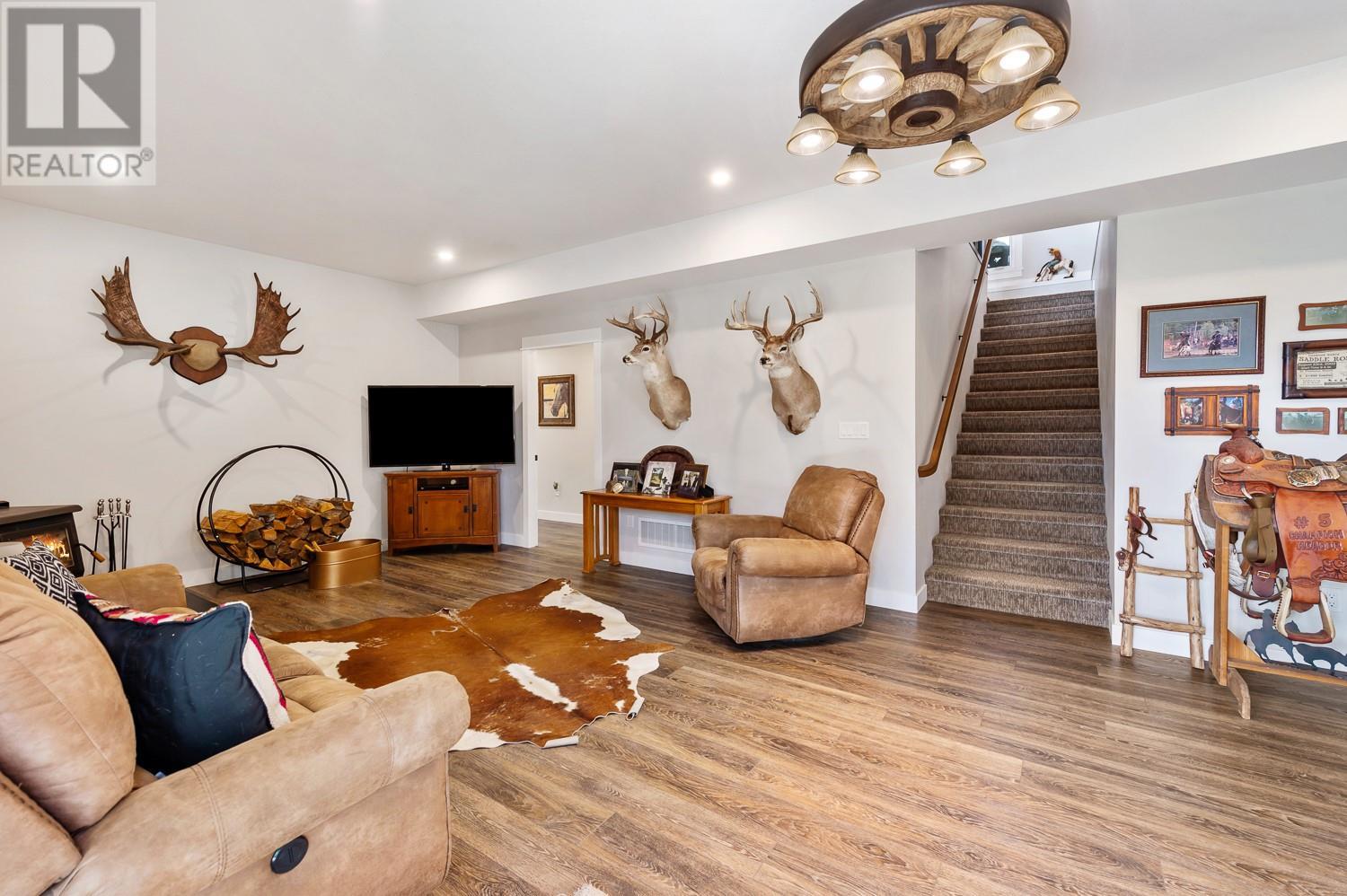  249 Twin Lakes Road, Enderby