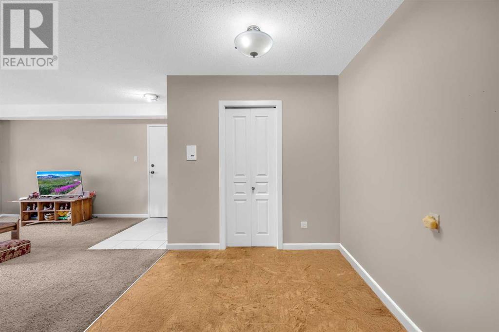 Single Family House Low rise for Sale in   Coach Hill Road SW Coach Hill Calgary 