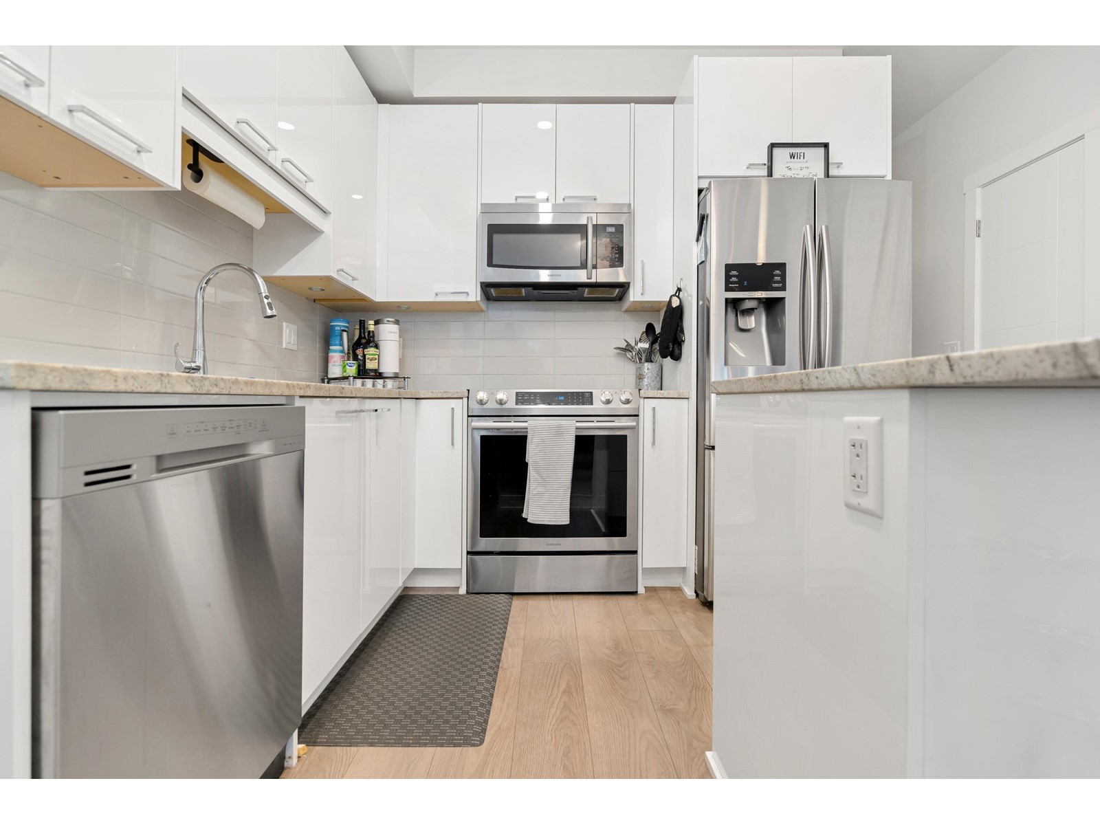 117 20696 EASTLEIGH CRESCENT, Langley real estate listing R2927943