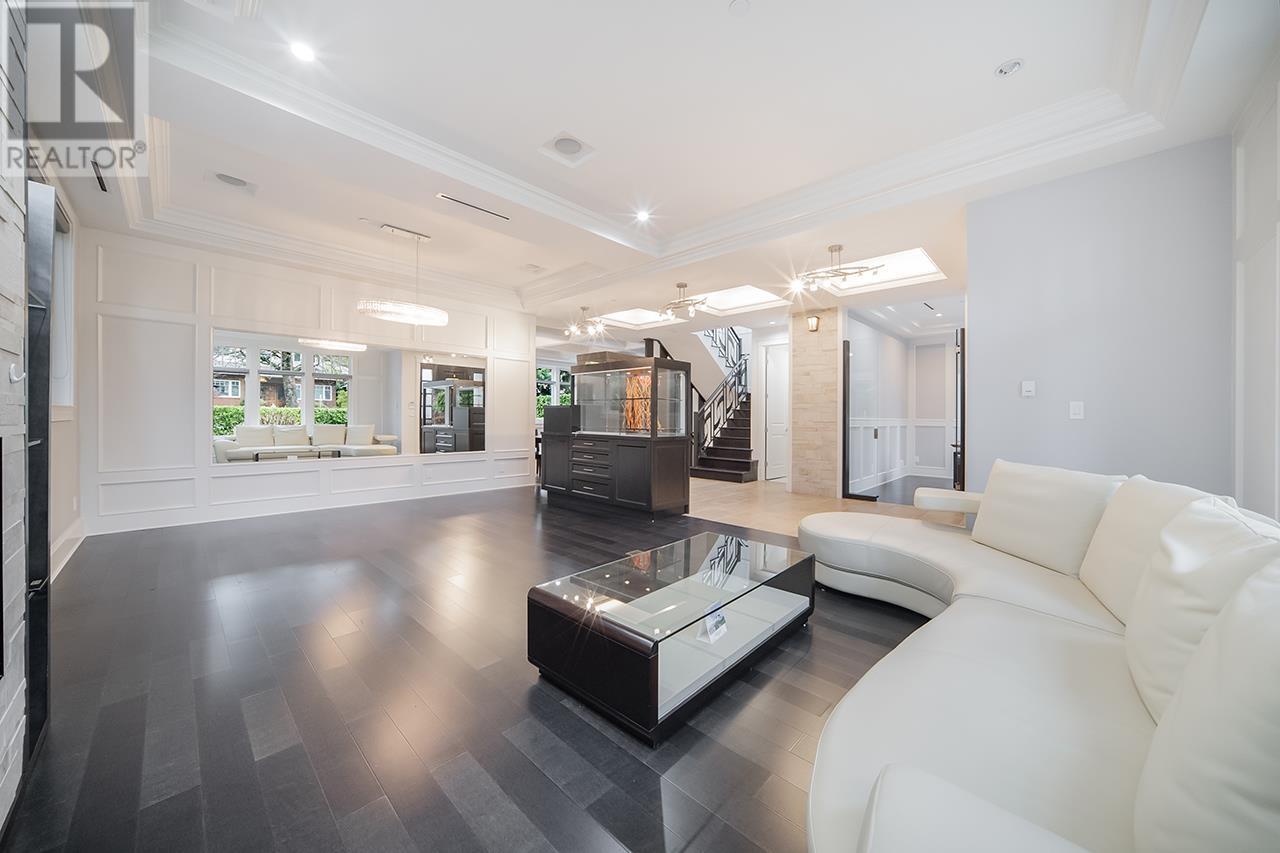 Photo 4 of 1420 W 53rd Avenue, Vancouver BC