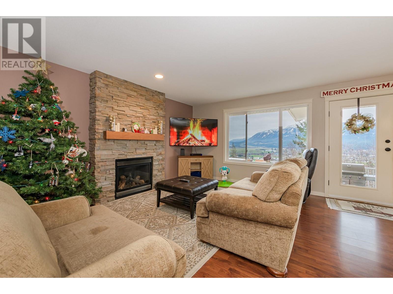  110 Red Rock Crescent, Enderby