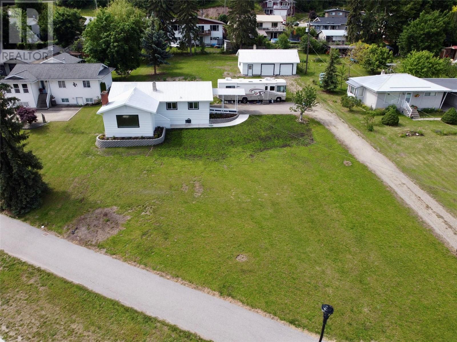 174 Salmon Arm Drive, Enderby