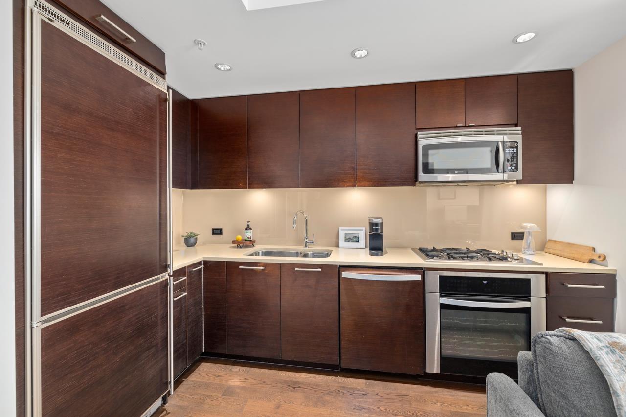 905 1473 JOHNSTON ROAD, White Rock real estate listing R2976277