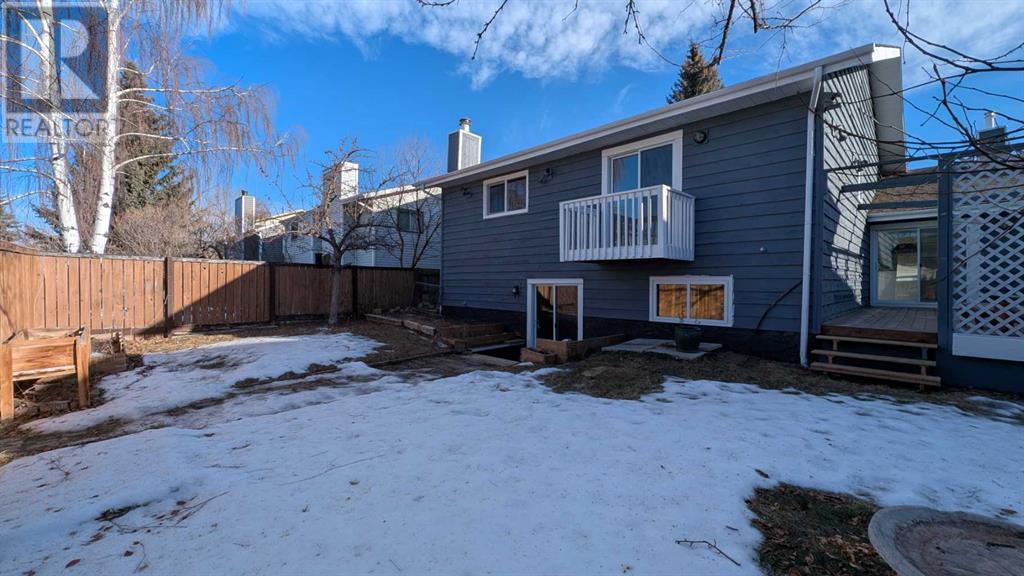 Single Family House 4 Level for Sale in  Millbank Close SW Millrise Calgary 