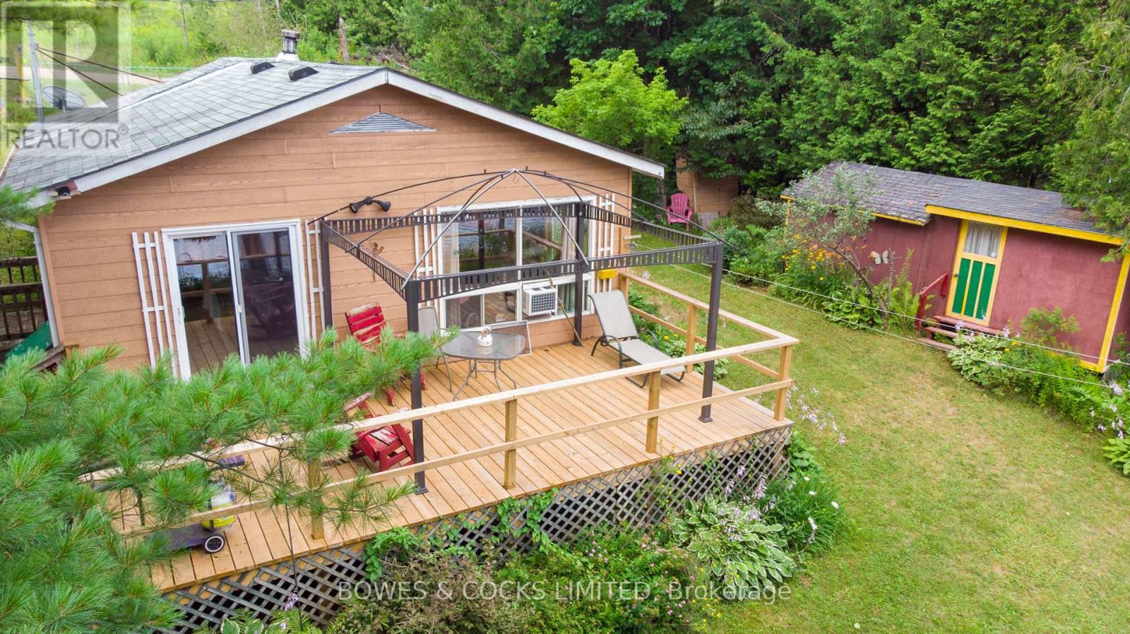 Photo 12 of 197 King Road W, Wollaston ON
