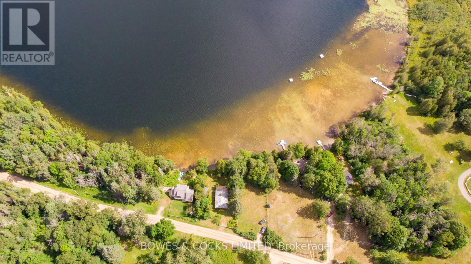 Photo 4 of 197 King Road W, Wollaston ON