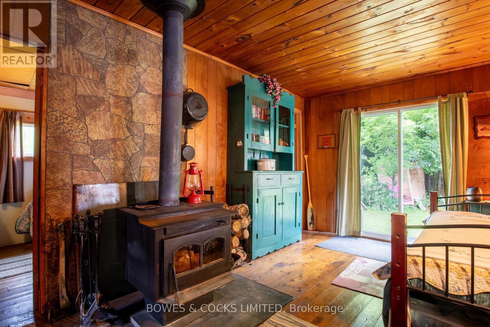 Photo 40 of 197 King Road W, Wollaston ON