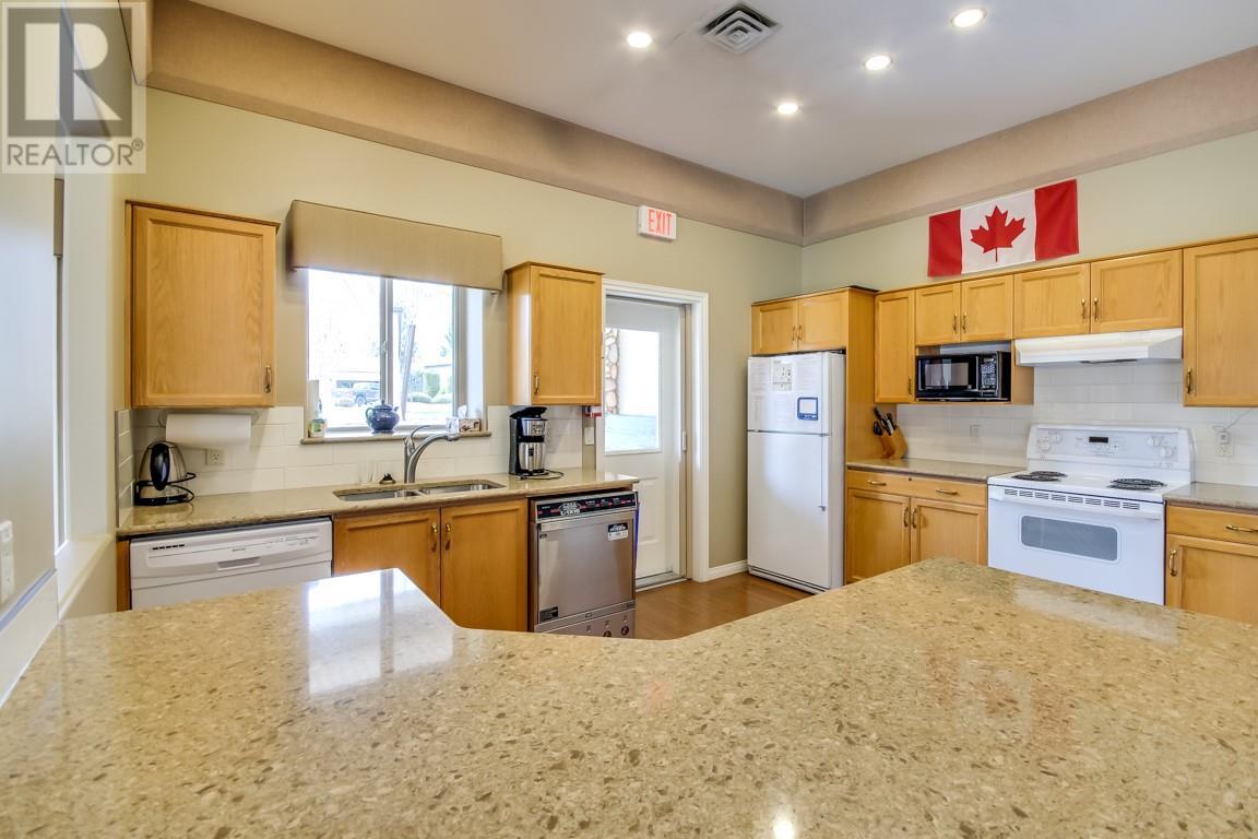 126 4074 Gellatly Road, West Kelowna