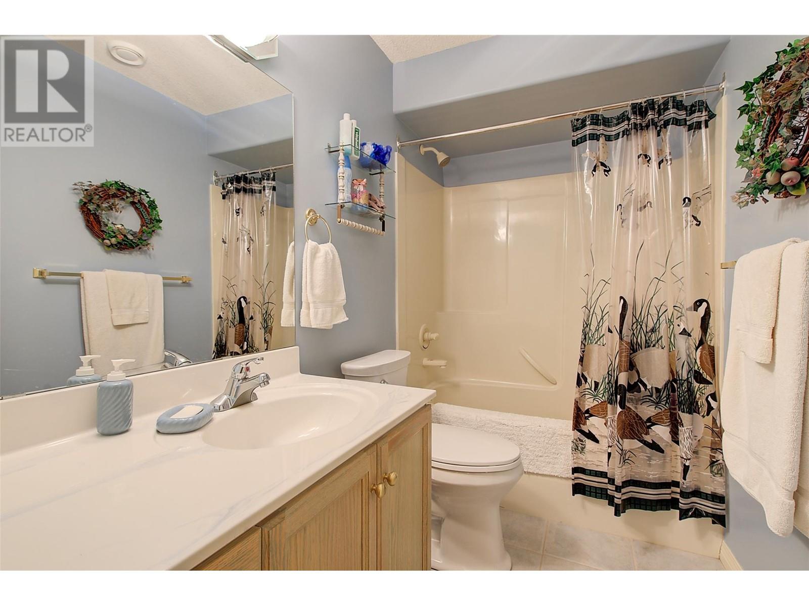 126 4074 Gellatly Road, West Kelowna