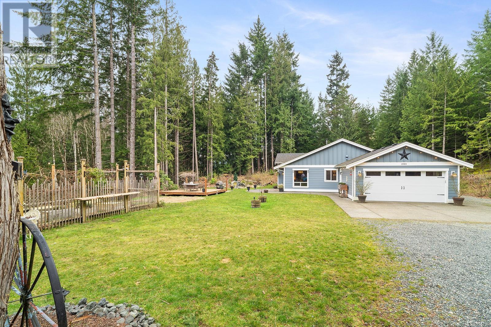 1065 Spider Lake Rd, Qualicum Beach