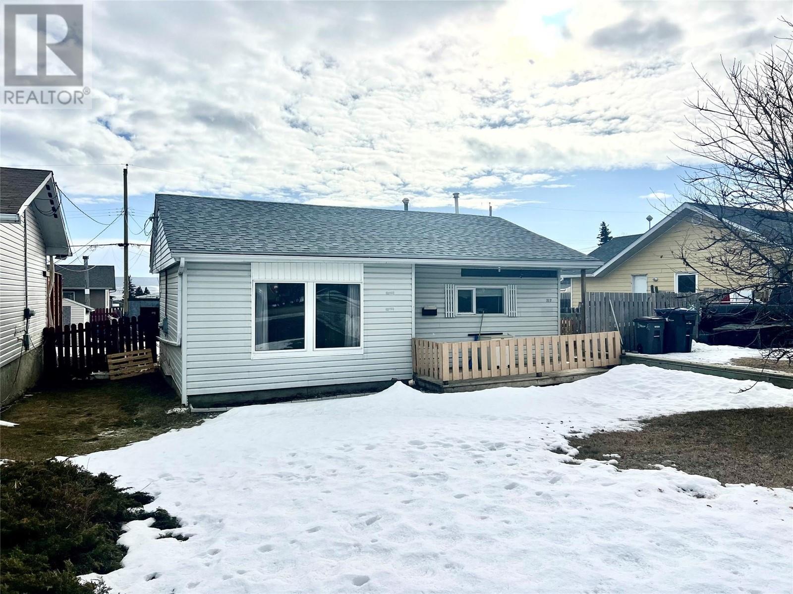 317 98 Avenue, Dawson Creek