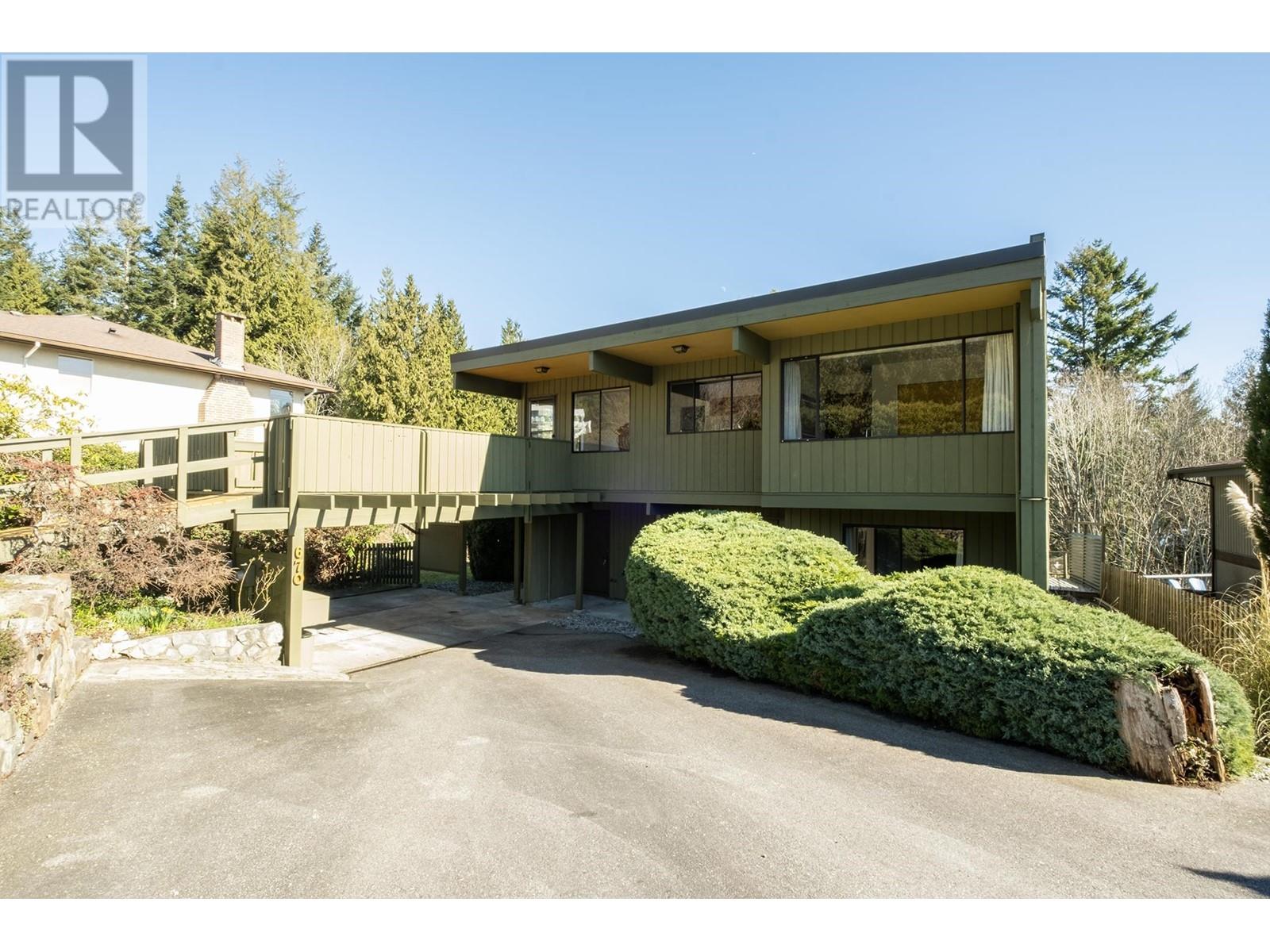 670 FAIRMONT ROAD, Gibsons