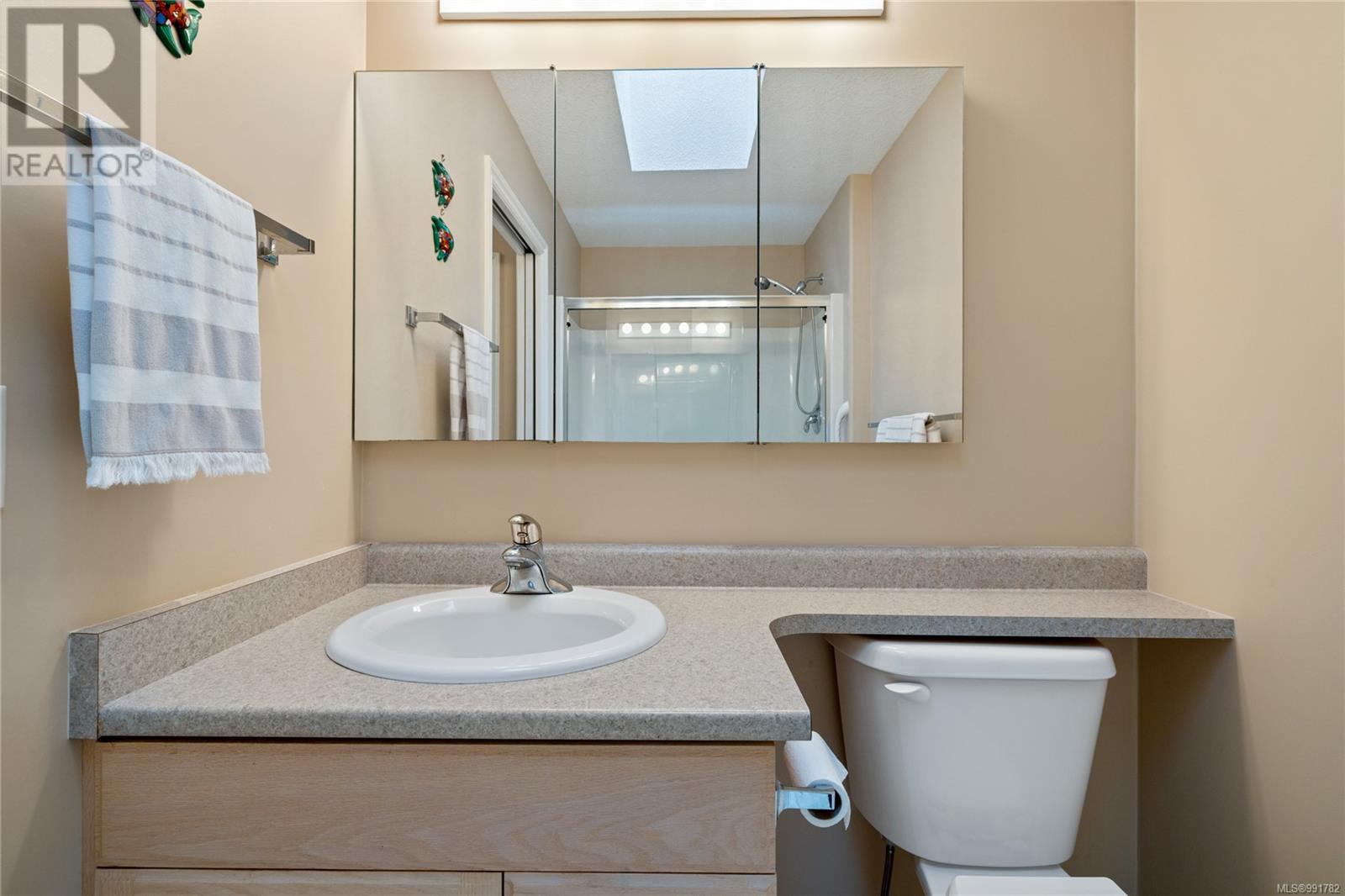 3853 Honey Locust Dr, Nanaimo real estate listing 991782