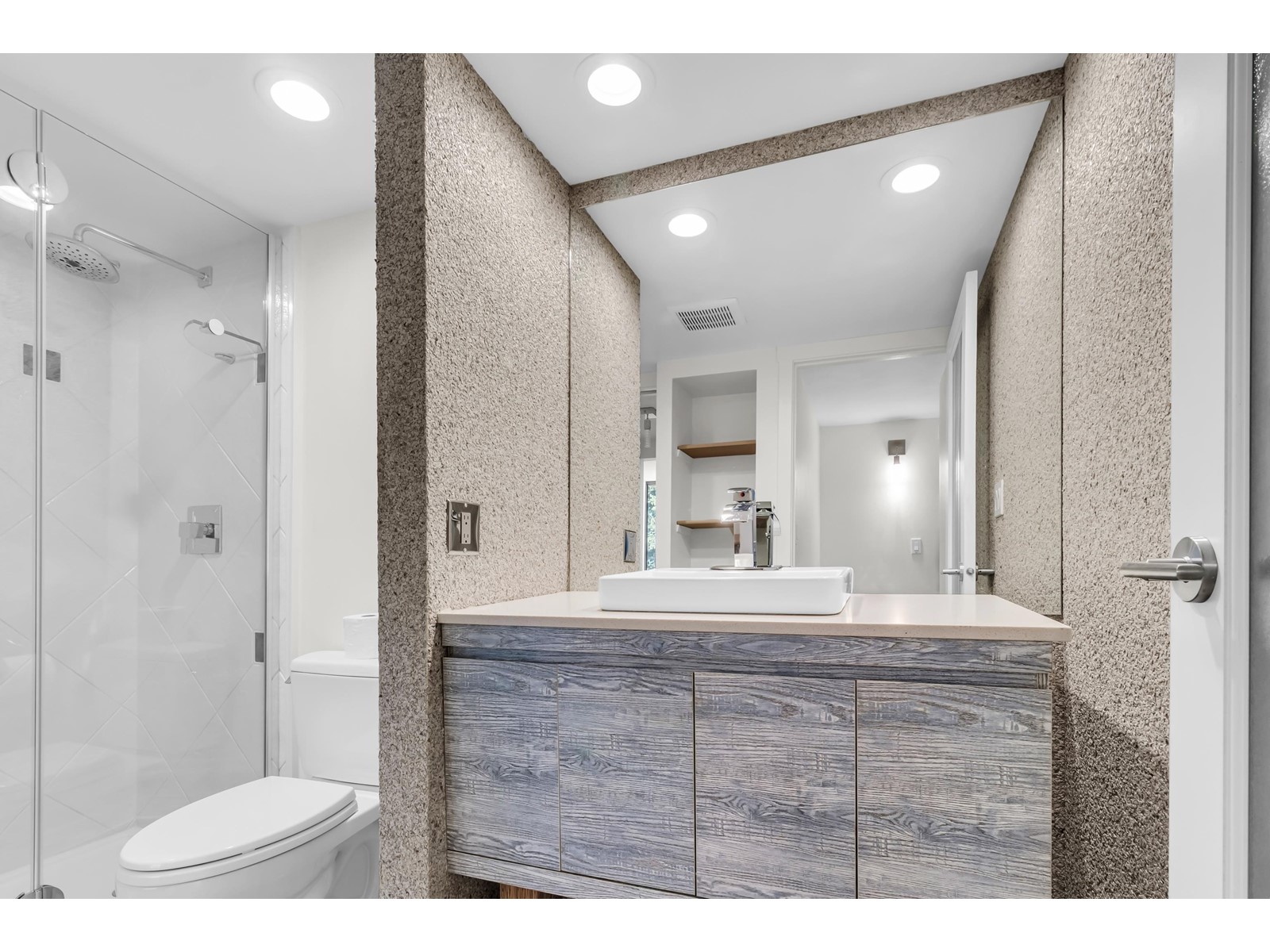 504 1480 FOSTER STREET, White Rock real estate listing R2976179