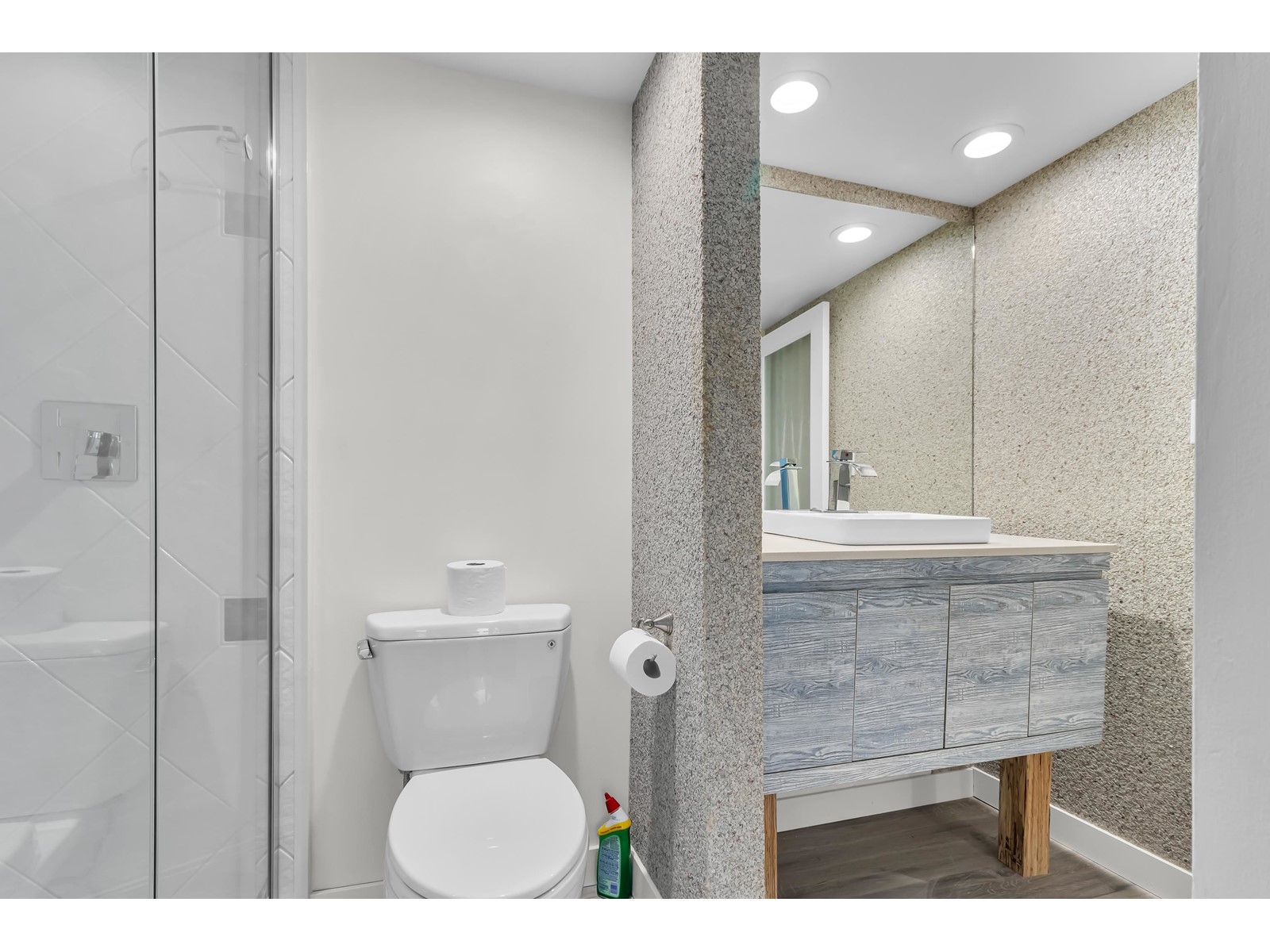 504 1480 FOSTER STREET, White Rock real estate listing R2976179