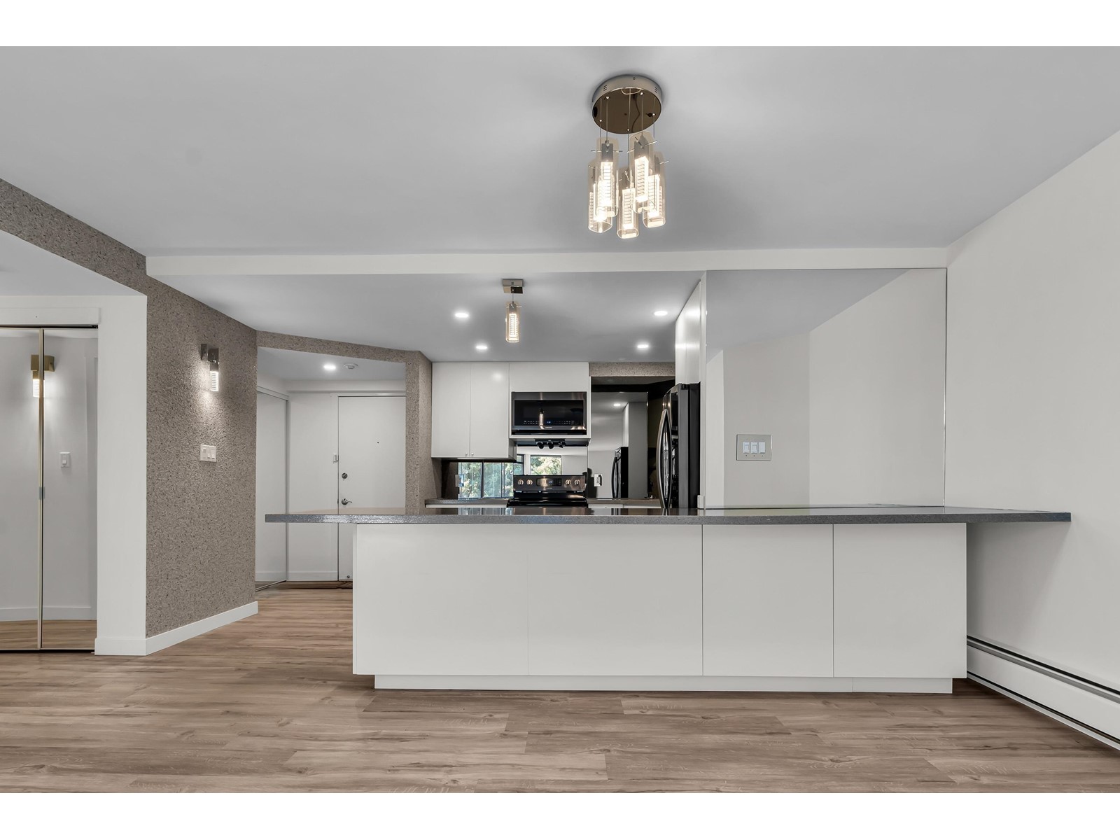 504 1480 FOSTER STREET, White Rock real estate listing R2976179