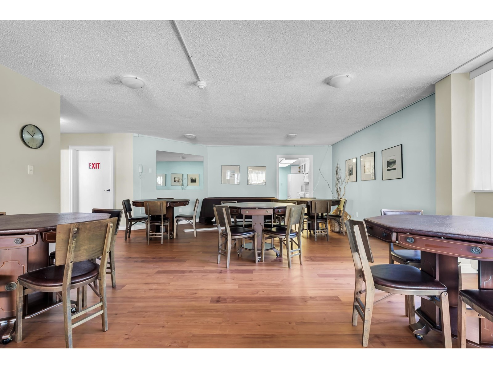 504 1480 FOSTER STREET, White Rock real estate listing R2976179