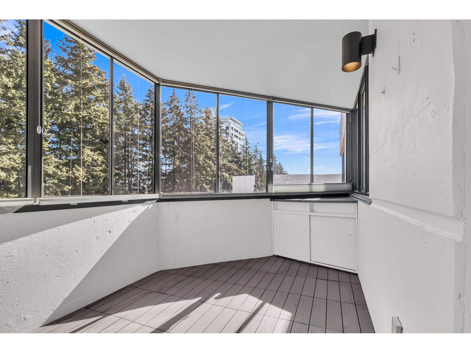 504 1480 FOSTER STREET, White Rock real estate listing R2976179