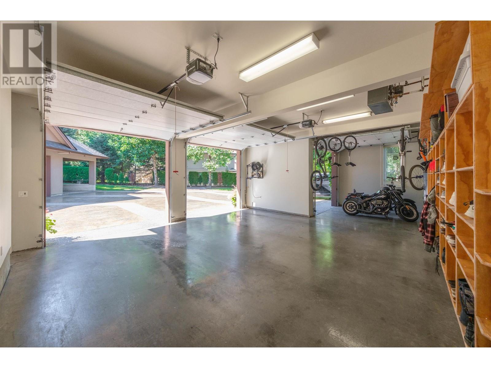 1125 MOUNTAIN AYRE LANE, Port Moody real estate listing R2977087