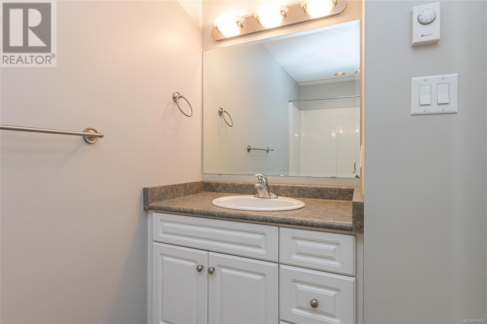 5555 Cliffside Rd, Nanaimo real estate listing 991836