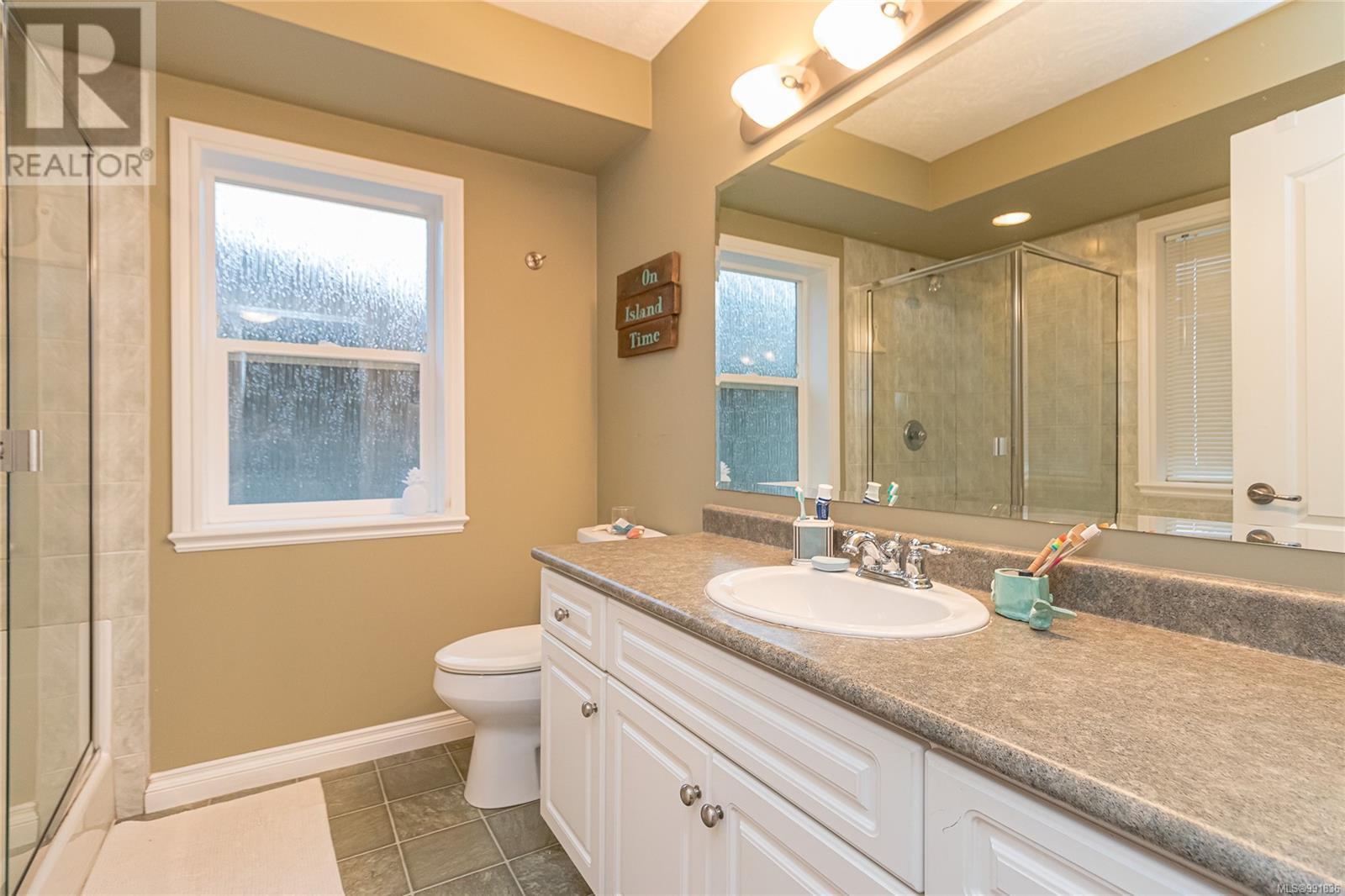 5555 Cliffside Rd, Nanaimo real estate listing 991836