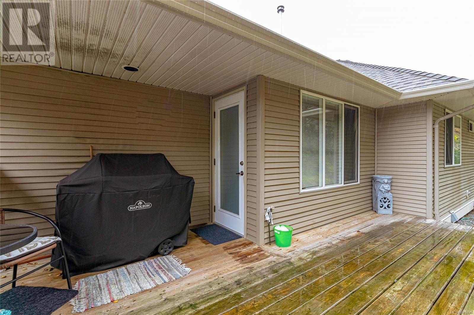 5555 Cliffside Rd, Nanaimo real estate listing 991836