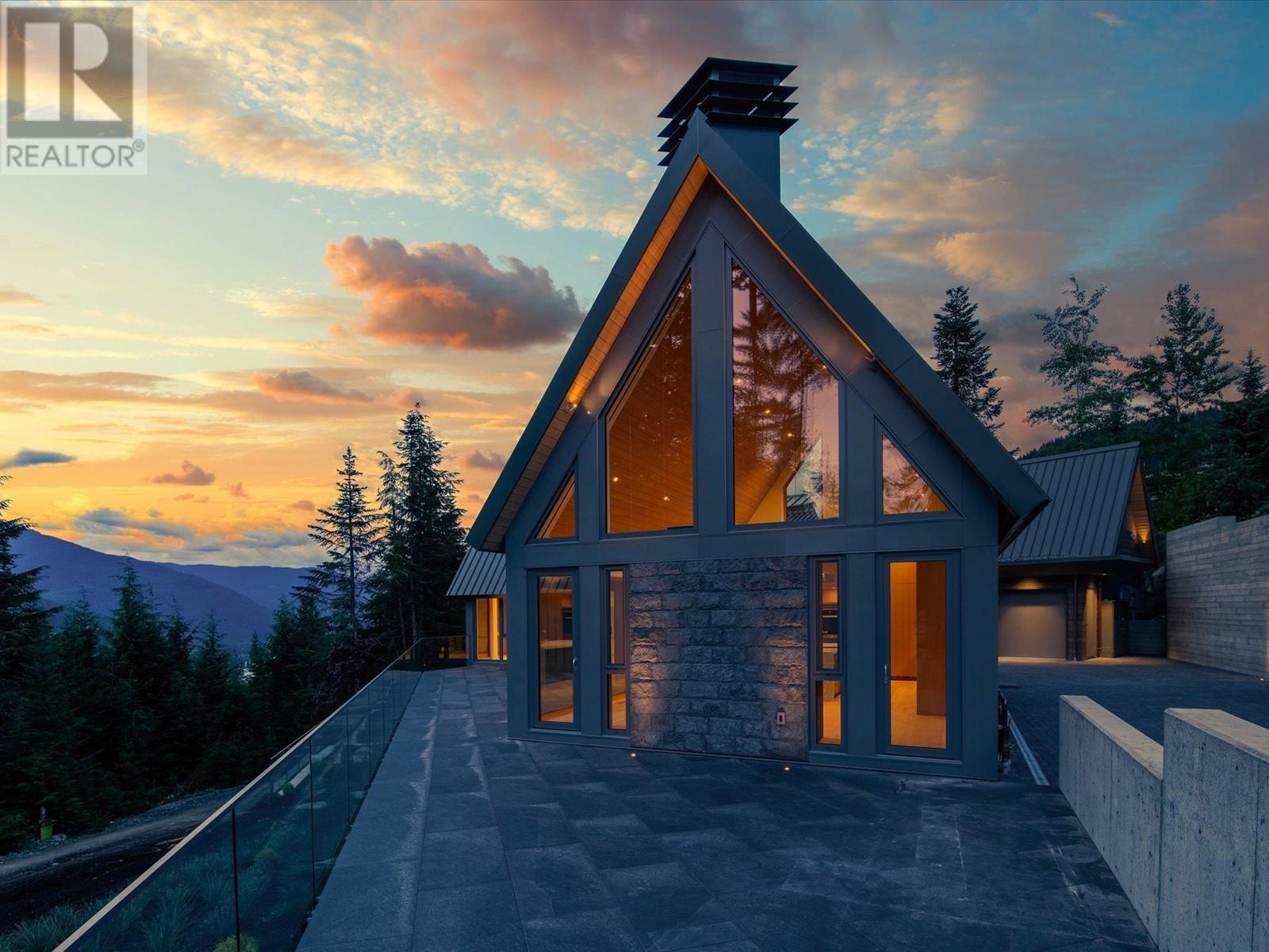 2925 KADENWOOD DRIVE, Whistler real estate listing R2805206
