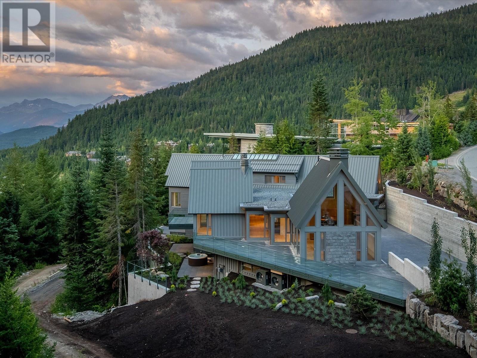 2925 KADENWOOD DRIVE, Whistler real estate listing R2805206