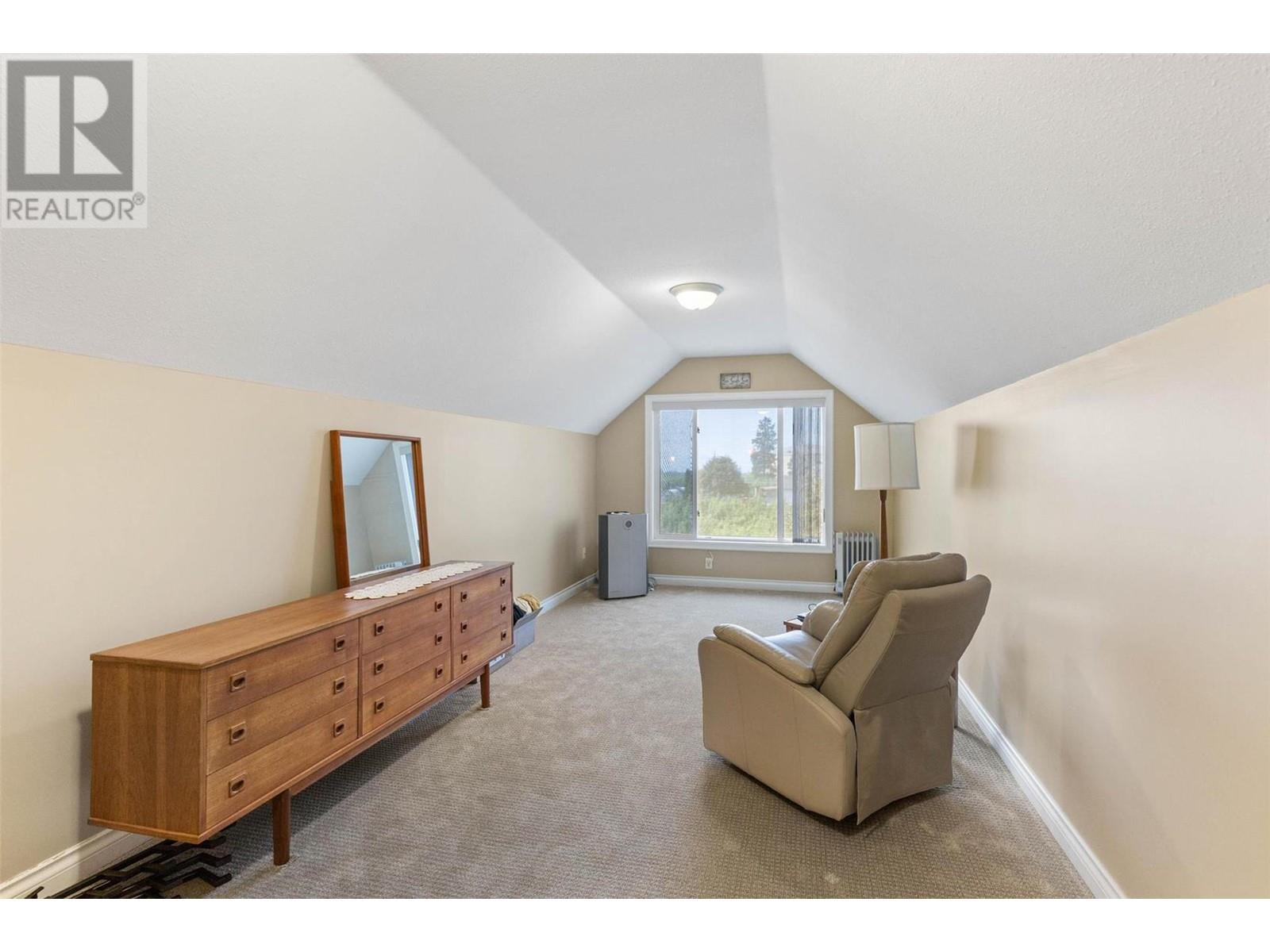 1429-1409 Teasdale Road, Kelowna