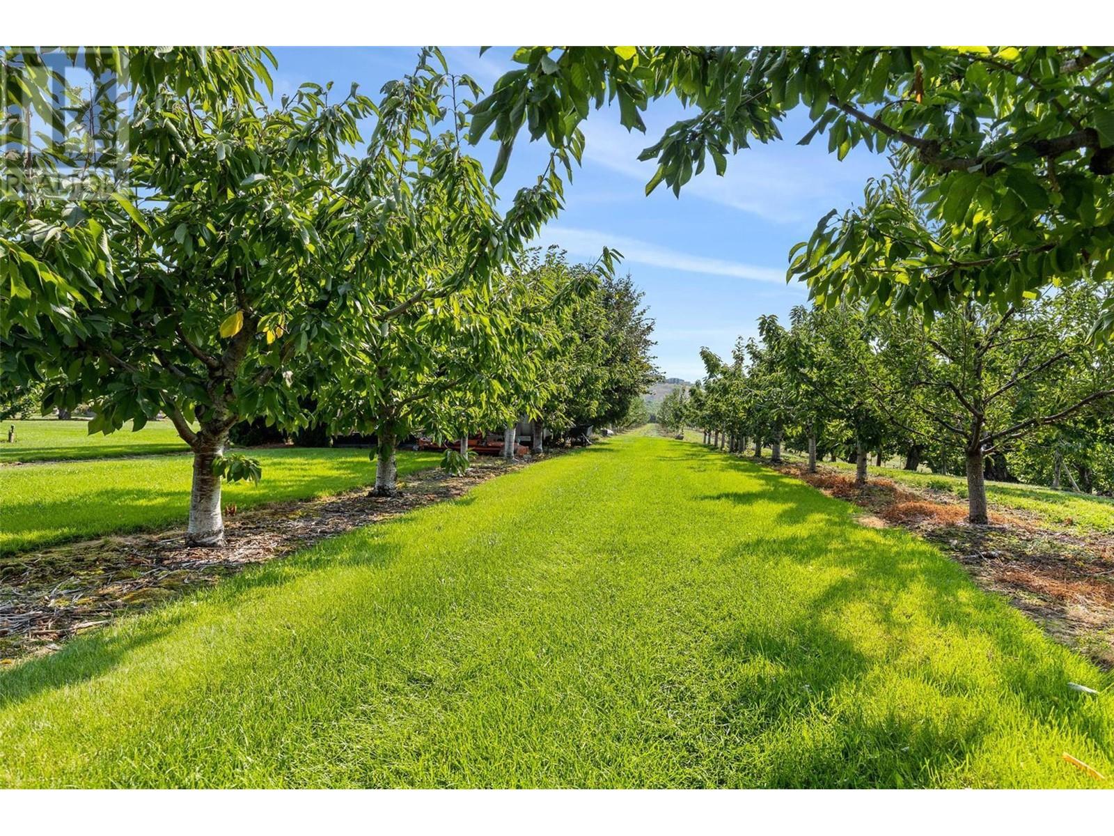 1429-1409 Teasdale Road, Kelowna