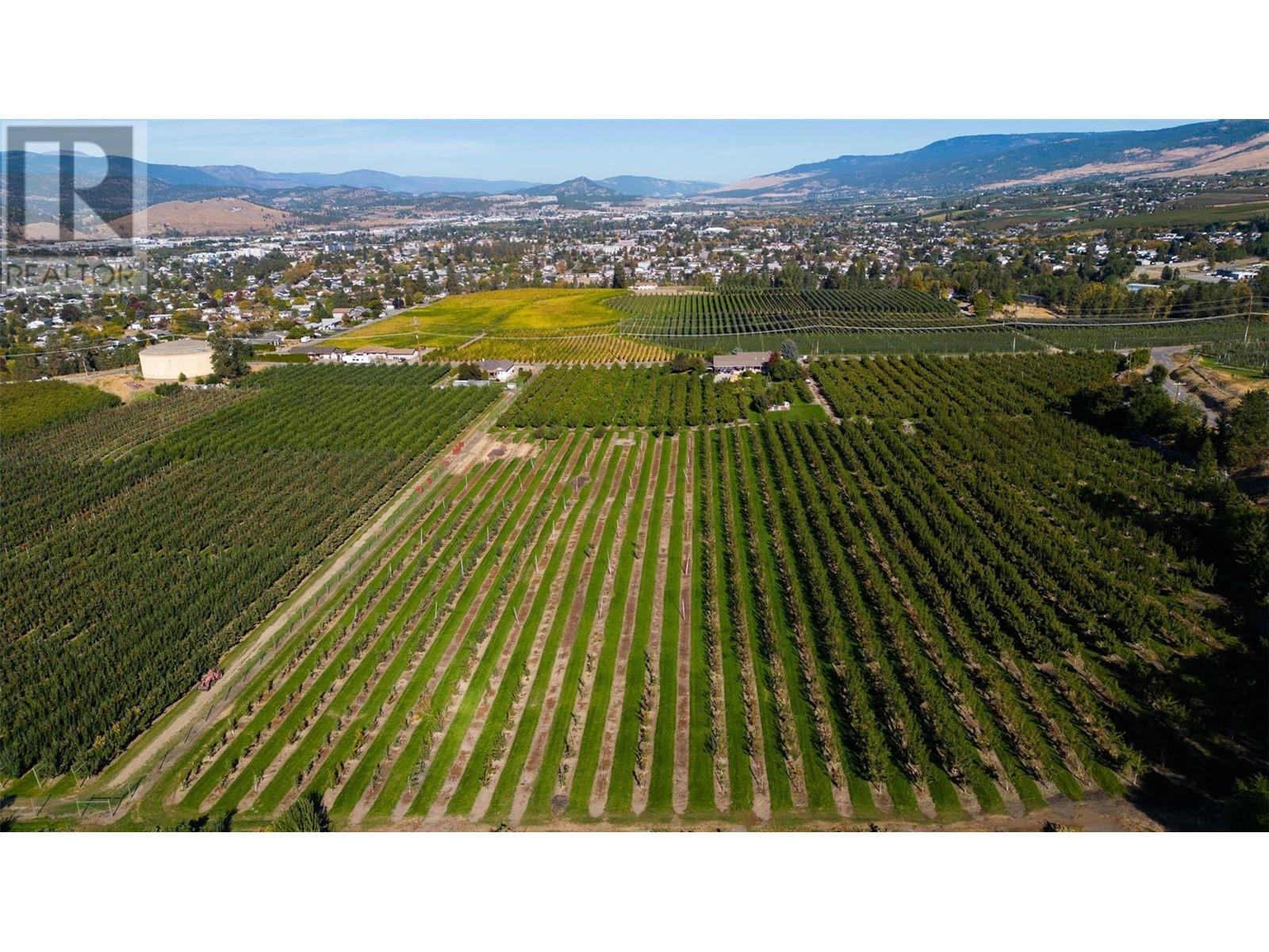 1429-1409 Teasdale Road, Kelowna