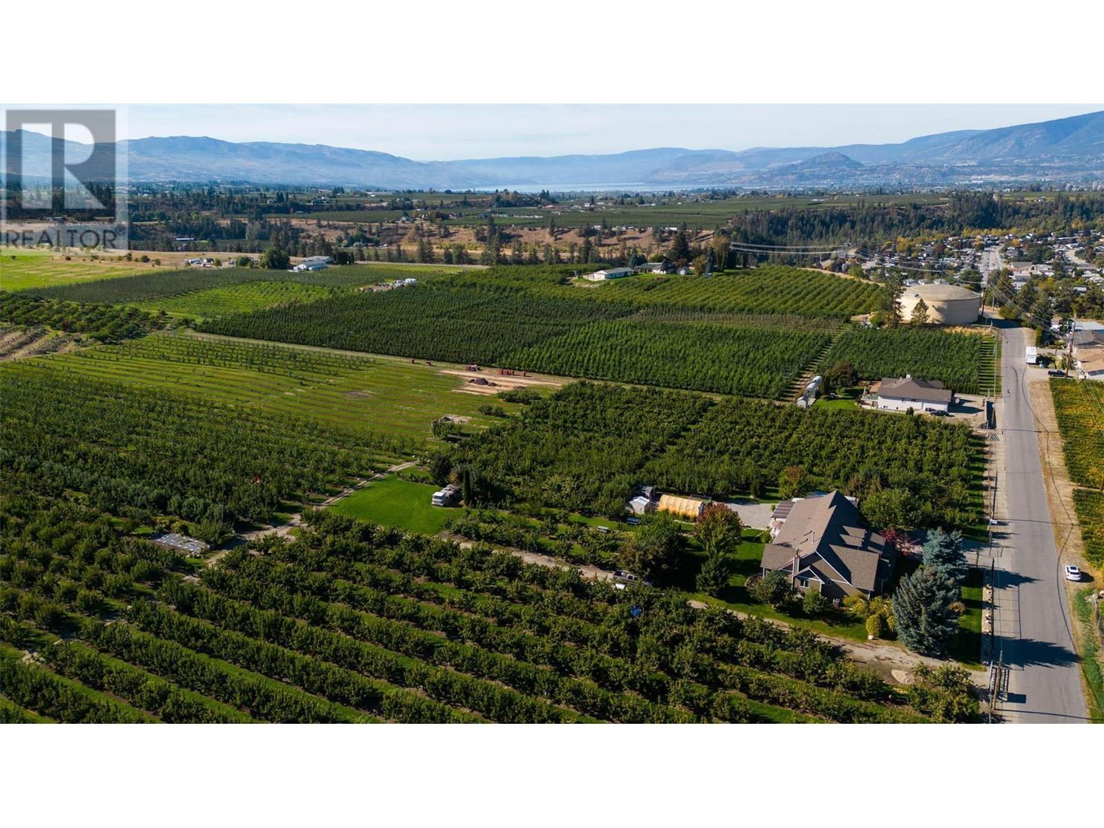 1429-1409 Teasdale Road, Kelowna