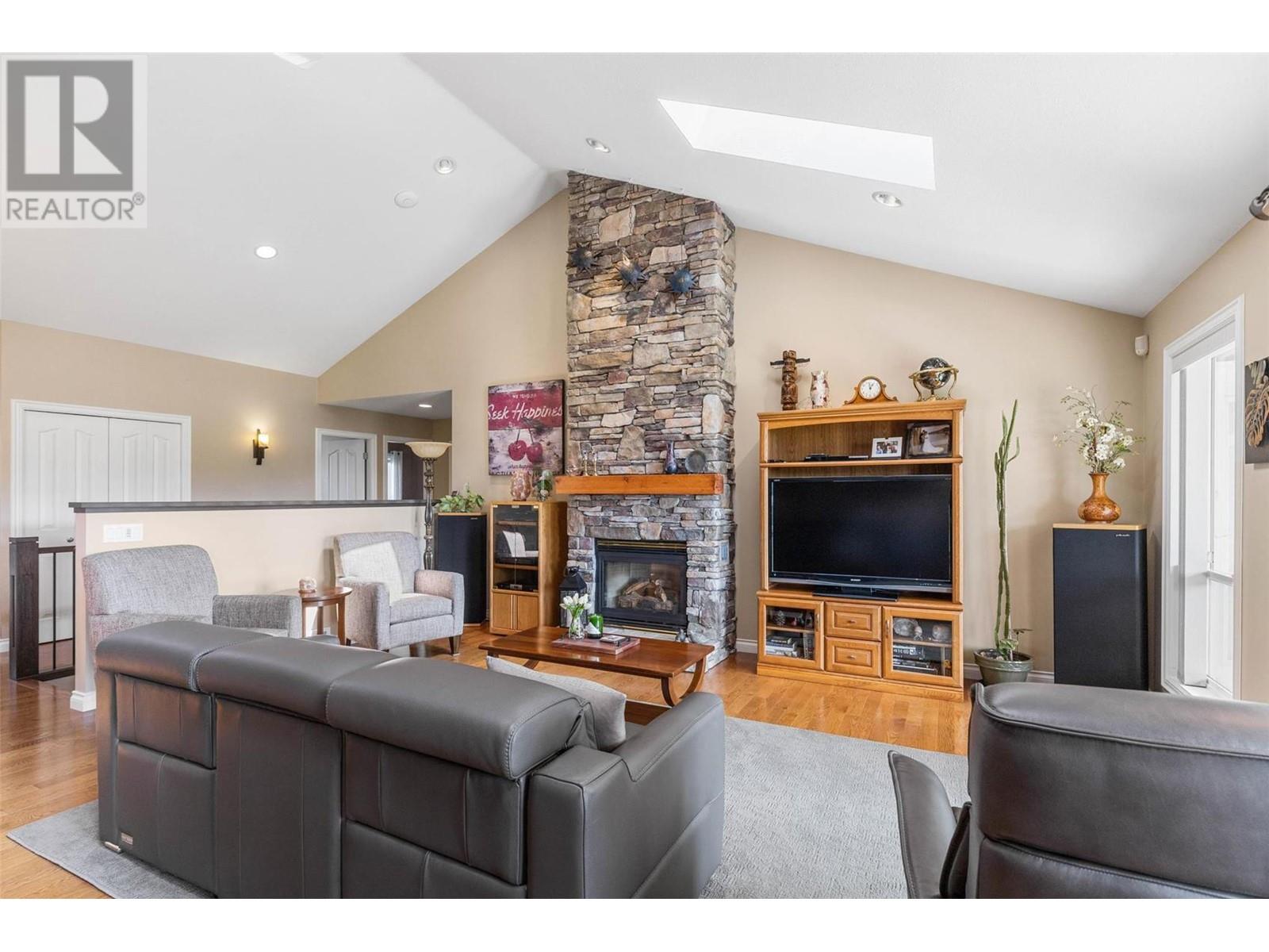 1429-1409 Teasdale Road, Kelowna
