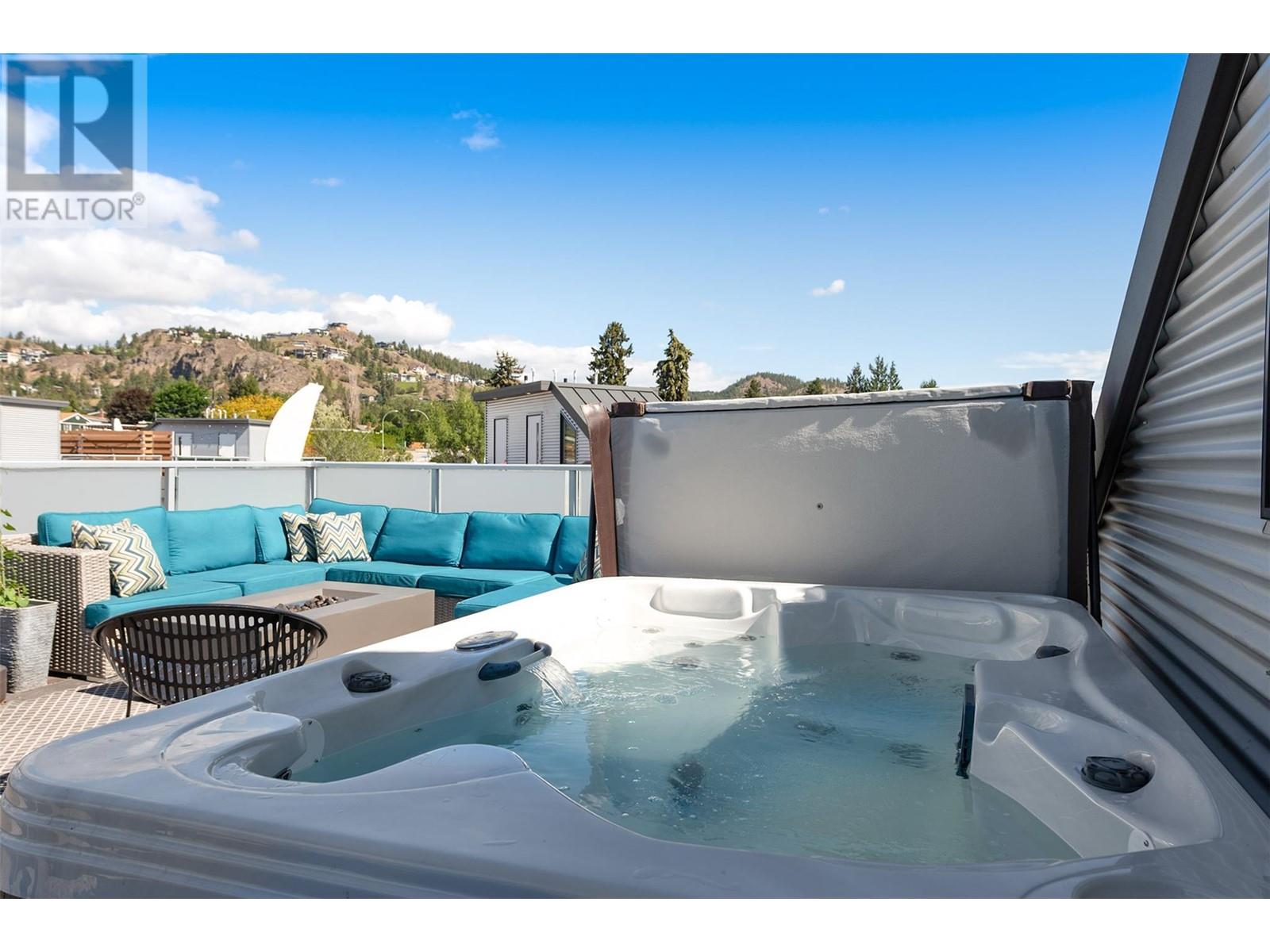 16 1515 Highland Drive North, Kelowna