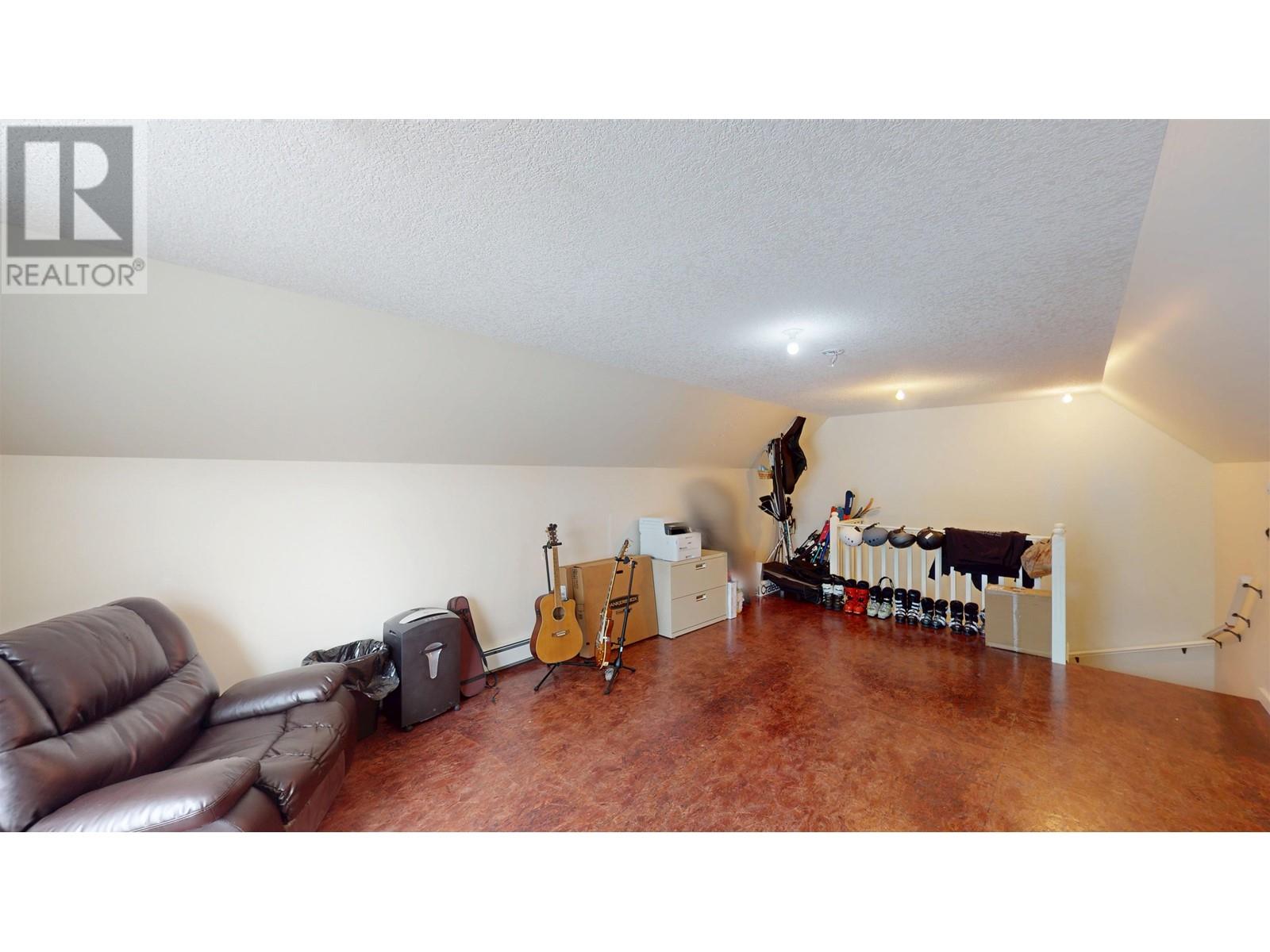 Photo 19 of 13109 Sunnyside Drive, Charlie Lake BC