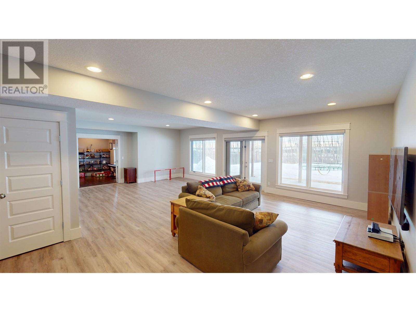 Photo 31 of 13109 Sunnyside Drive, Charlie Lake BC