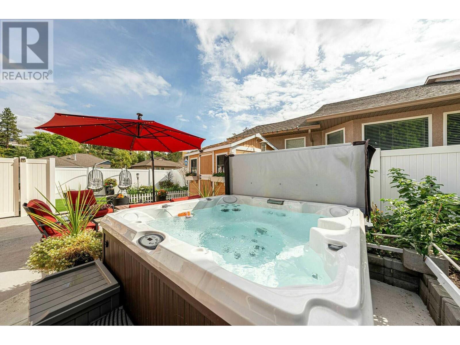  247 Willows Place, Oliver