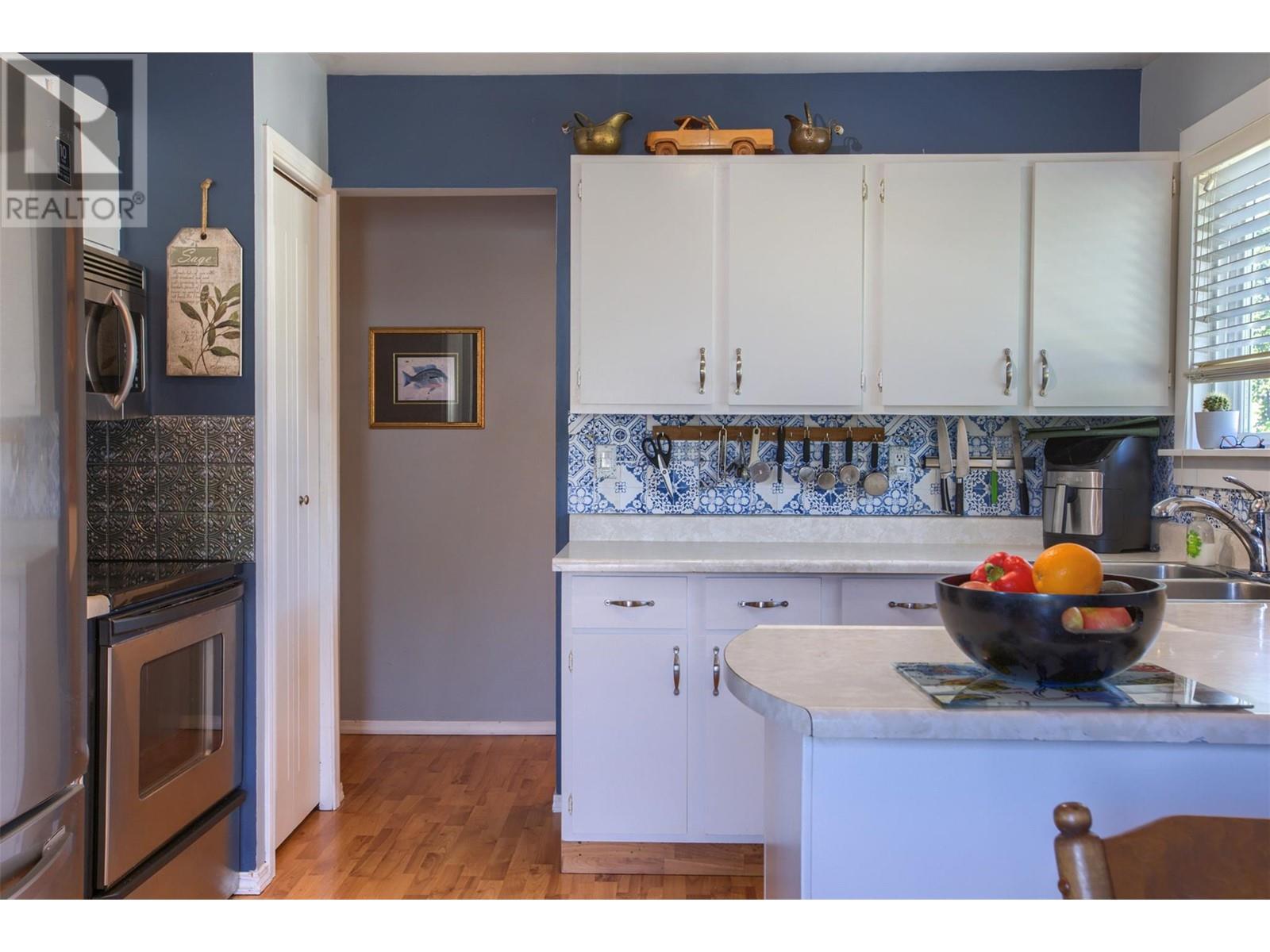  2443 Margaret Road, West Kelowna