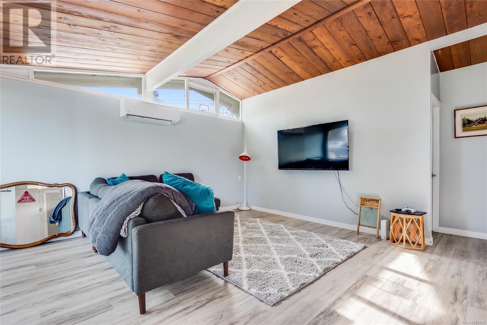 3678 Island Hwy S, Campbell River real estate listing 991498