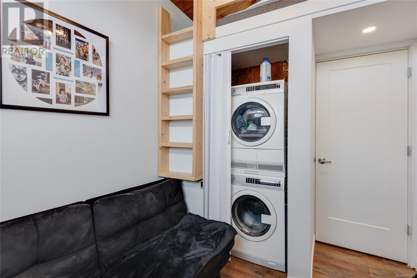 3678 Island Hwy S, Campbell River real estate listing 991498