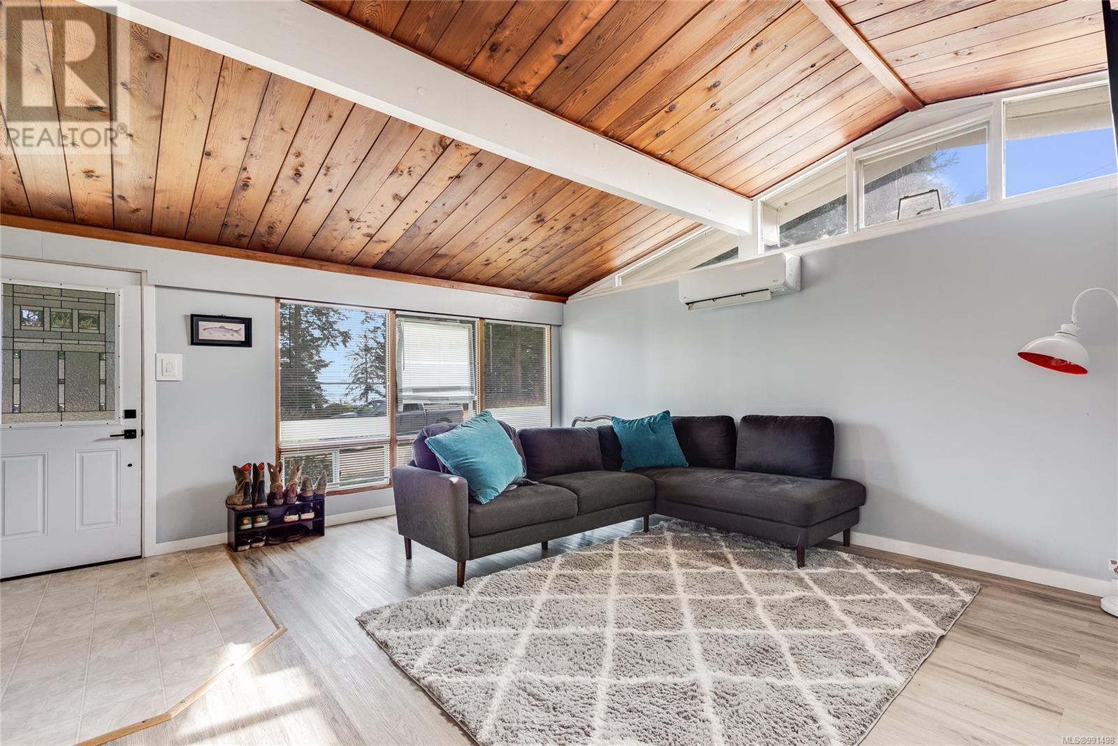 3678 Island Hwy S, Campbell River real estate listing 991498