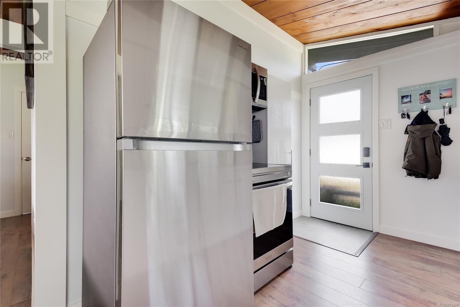 3678 Island Hwy S, Campbell River real estate listing 991498
