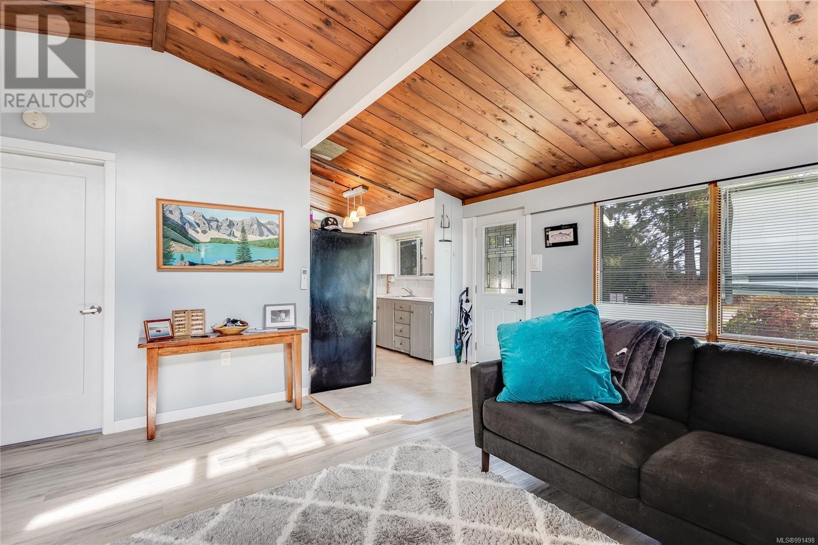 3678 Island Hwy S, Campbell River real estate listing 991498