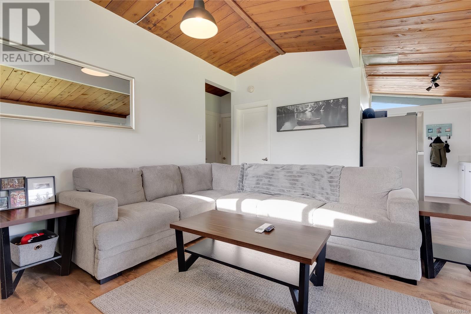 3678 Island Hwy S, Campbell River real estate listing 991498