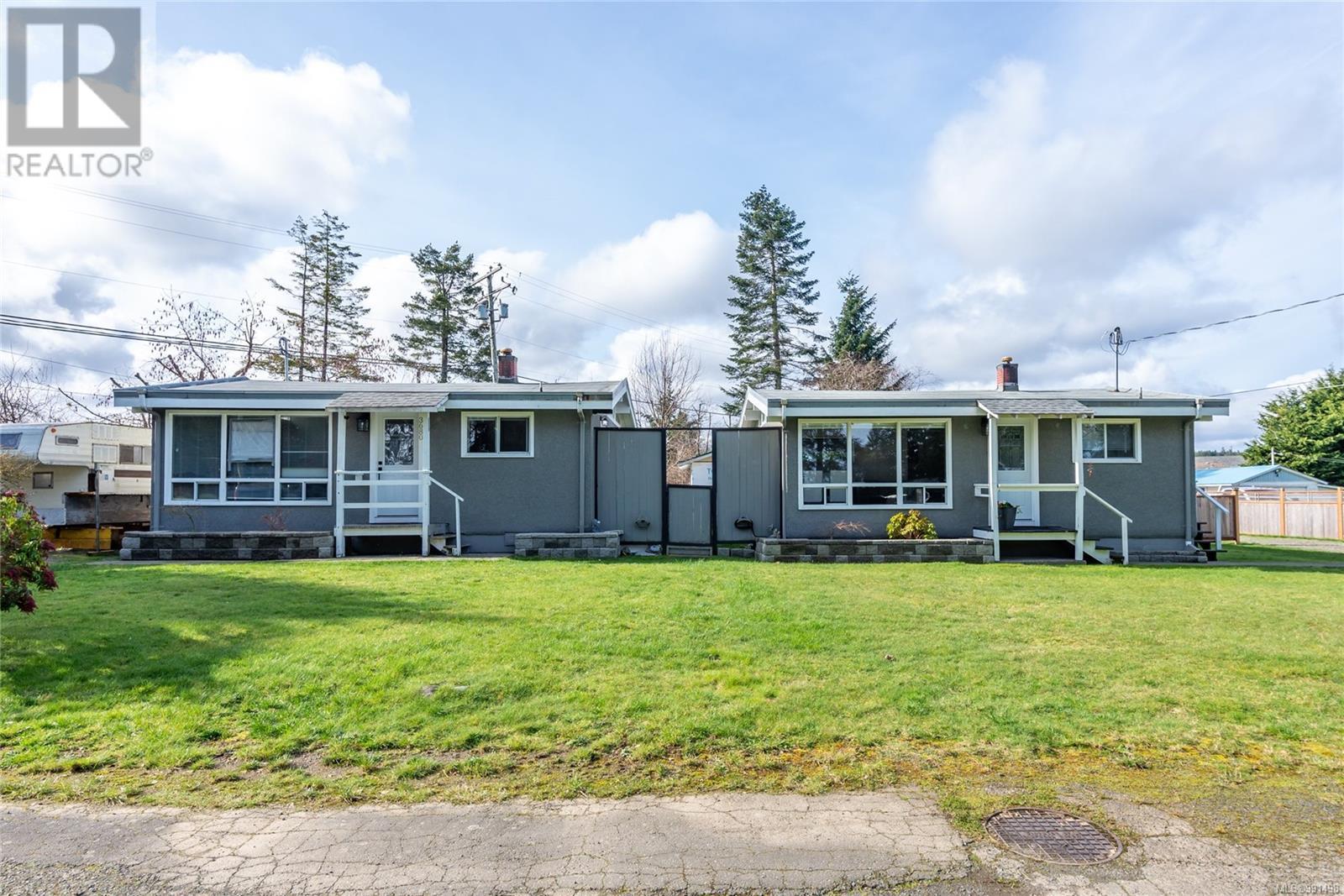3678 Island Hwy S, Campbell River