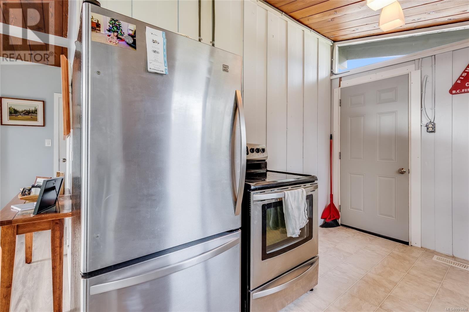 3678 Island Hwy S, Campbell River real estate listing 991498